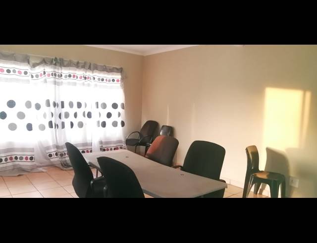 3 BEDROOM HOUSE FOR SALE IN SUNNYRIDGE